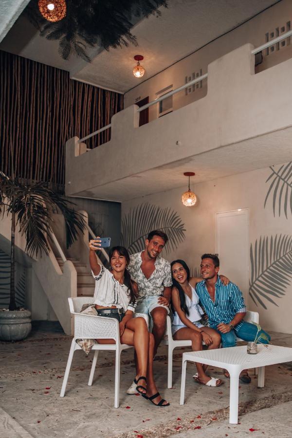 Ahava Hotel Playa del Carmen Exterior photo
