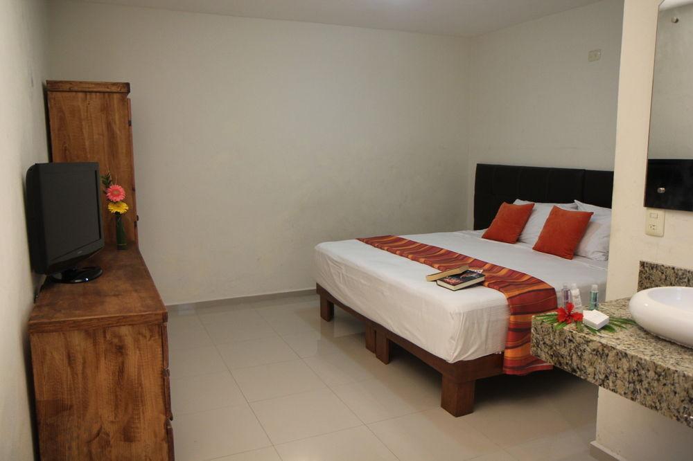 Ahava Hotel Playa del Carmen Exterior photo