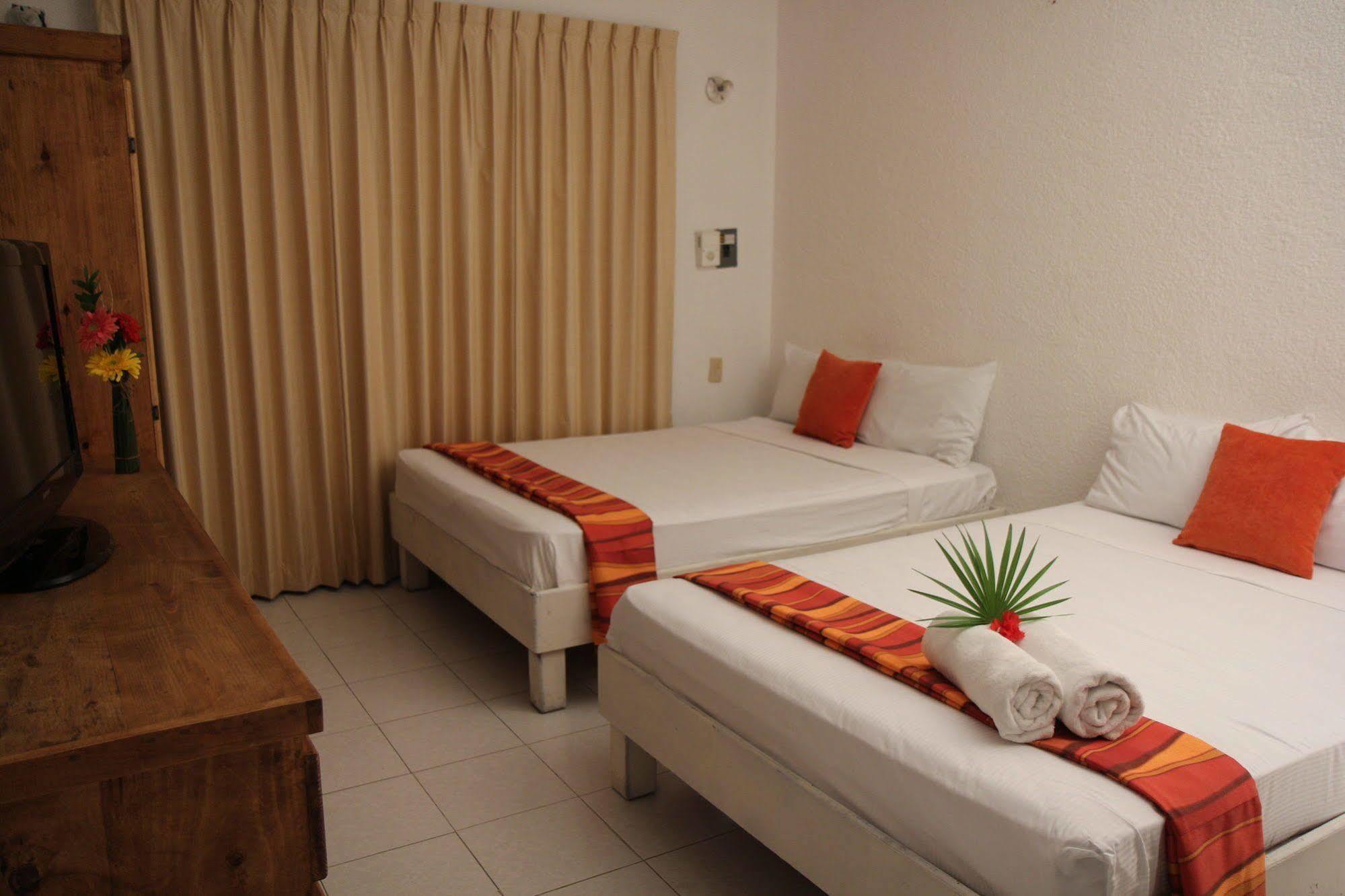 Ahava Hotel Playa del Carmen Exterior photo