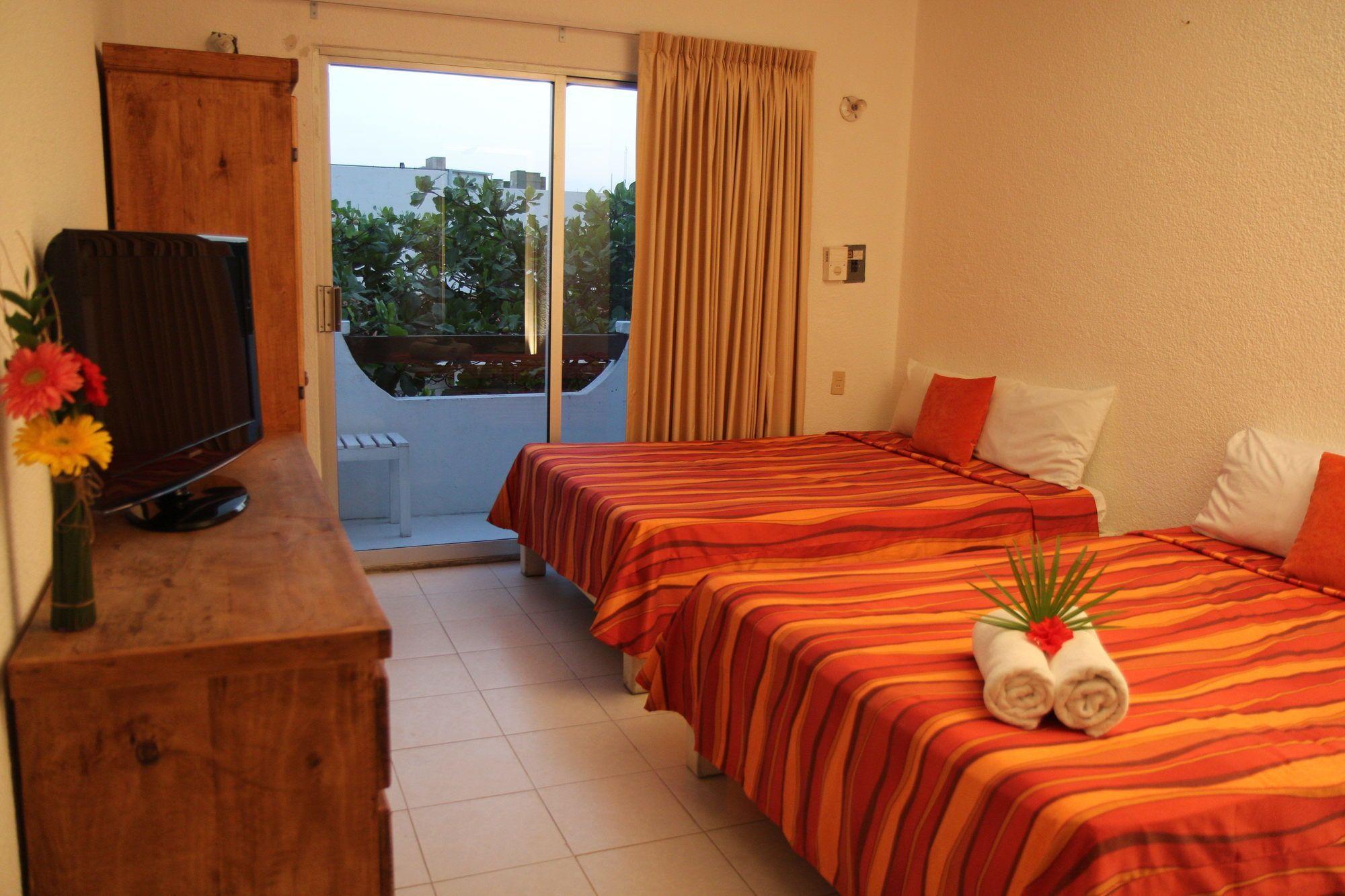 Ahava Hotel Playa del Carmen Exterior photo